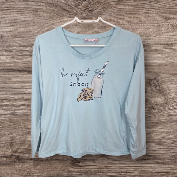 ⭐️La Vie En Rose Light Blue Long Sleeve Tee Size Small - Picture 1 of 5
